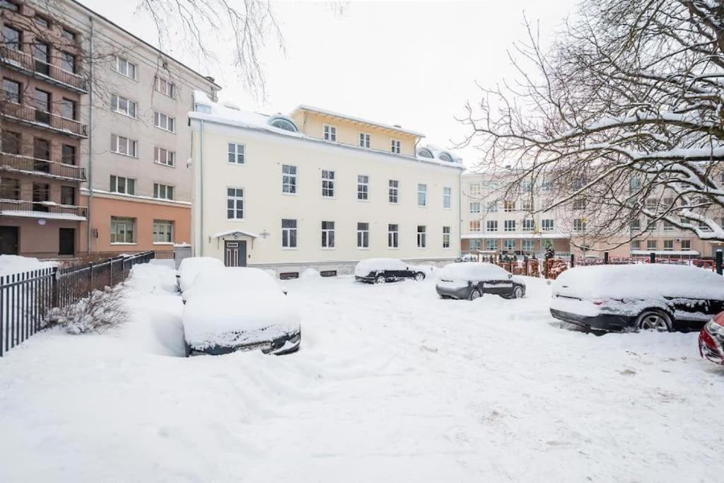 Lägenhet Cozy 1-bedr In The Centre Near Old Town With Private Parking Tallinn