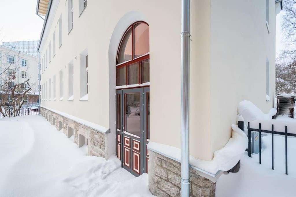 Cozy 1-bedr In The Centre Near Old Town With Private Parking