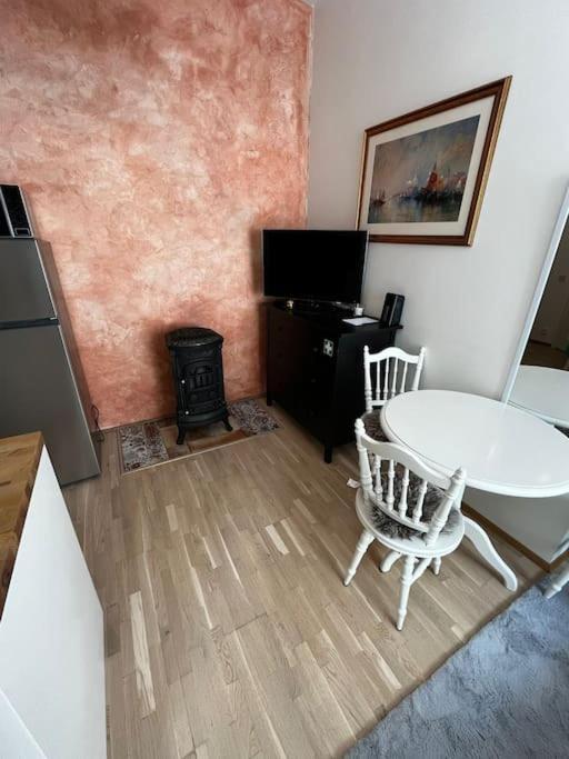Cozy 1-bedr In The Centre Near Old Town With Private Parking * Tallinn